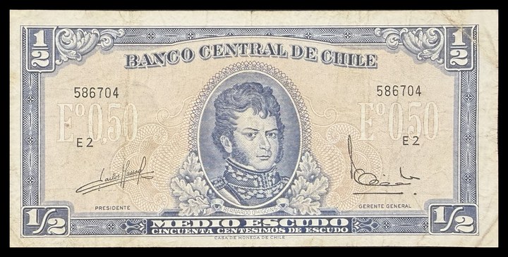 Chile ½ Escudo, specimen 111