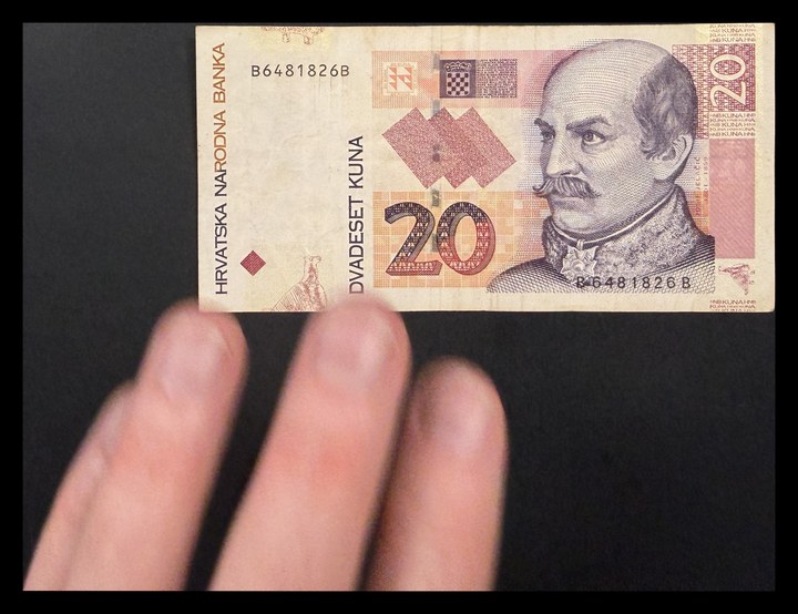 Croatia 20, specimen 136